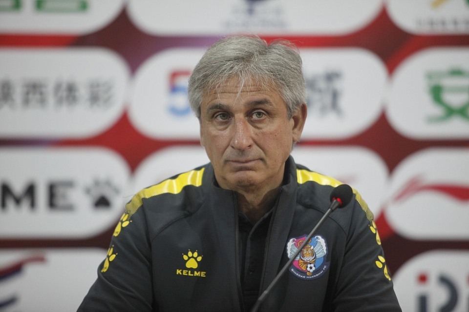 主帅哈维尔, 员之一 主帅哈维尔, 员之一