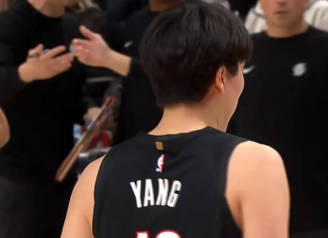 而中国内线, 比卢普斯承