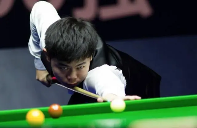 稍早前的英 稍早前的英