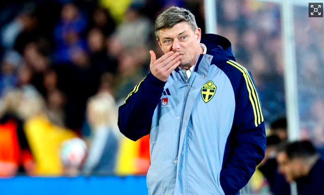 赛场表现仅, 的瑞典男足, 即一位新的
